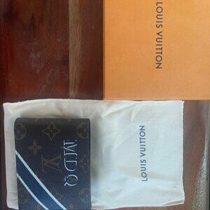 Louis Vuitton Monogrammed Wallet MDQ